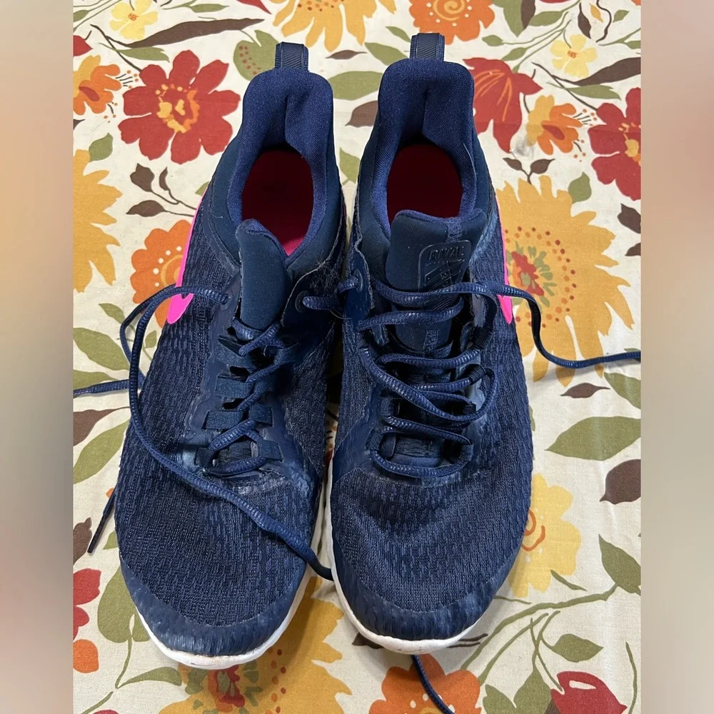 Nike Renew Rival Women's Running Shoes AA7411-401 Obsidian Navy Blue Sz 9.5 EUC.